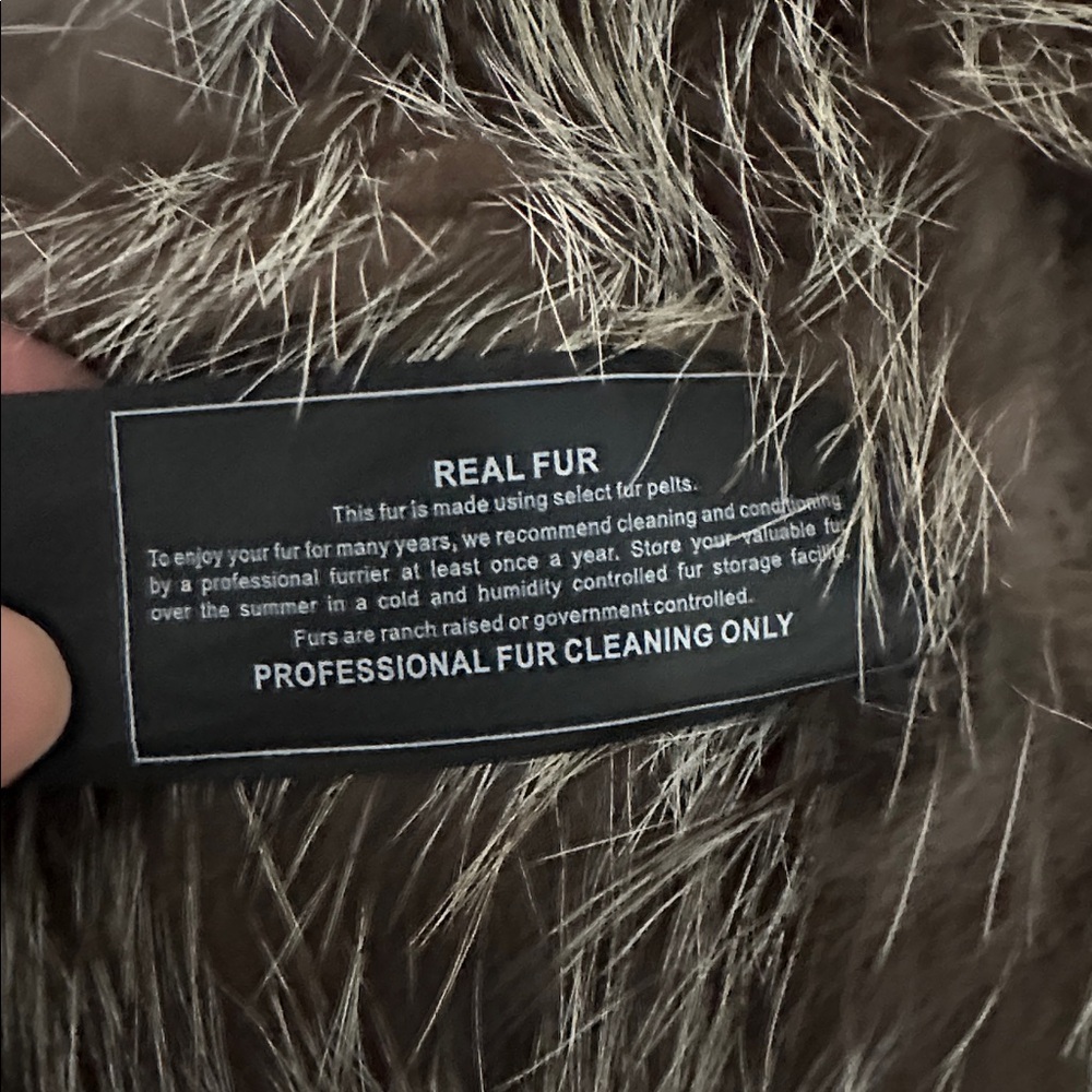 Cropped Real Fox Fur Vest - Picture 4 of 6